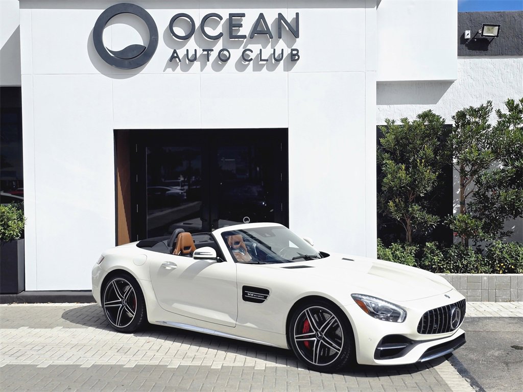 Used 2018 Mercedes-Benz AMG GT C image 2