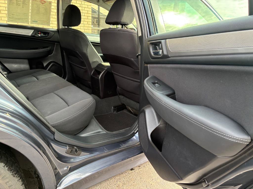 Used 2017 Subaru Legacy 2.5i Premium image 28