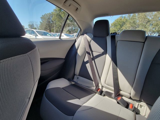 Used 2026 Toyota Corolla LE image 4