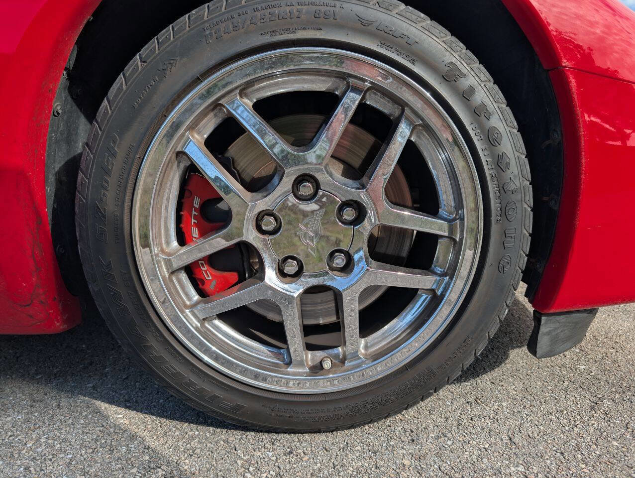 Used 2000 Chevrolet Corvette Coupe w/ Roof Pkg image 24