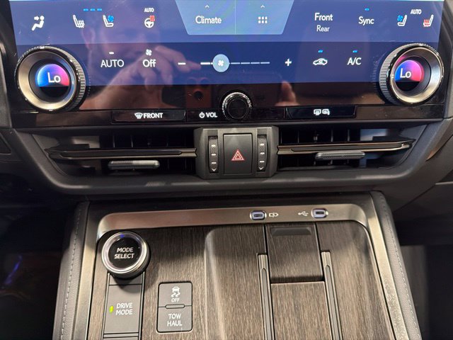 Used 2024 Lexus GX 550 w/ Accessory Package (Z1) AWD/4WD image 21
