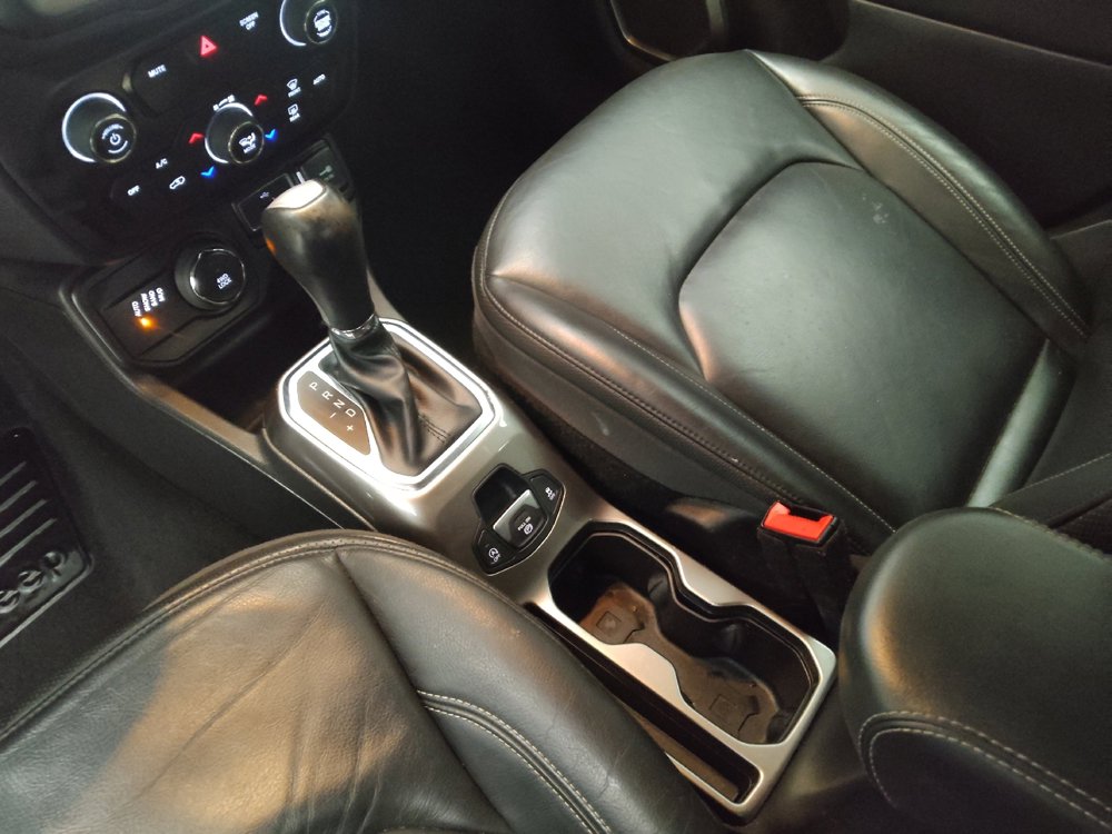 Used 2019 Jeep Renegade Limited w/ UConnect 8.4 Nav Group image 26