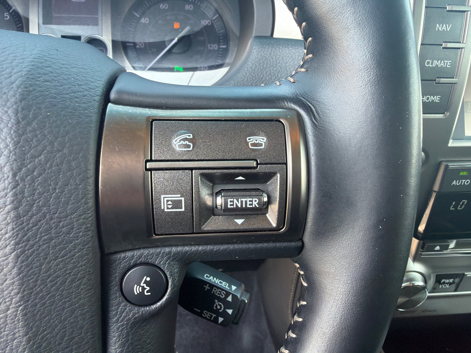 Used 2019 Lexus GX 460 Premium AWD/4WD image 24