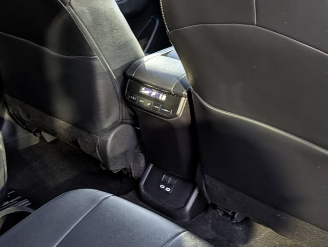 Used 2026 Toyota Highlander XLE AWD/4WD image 32