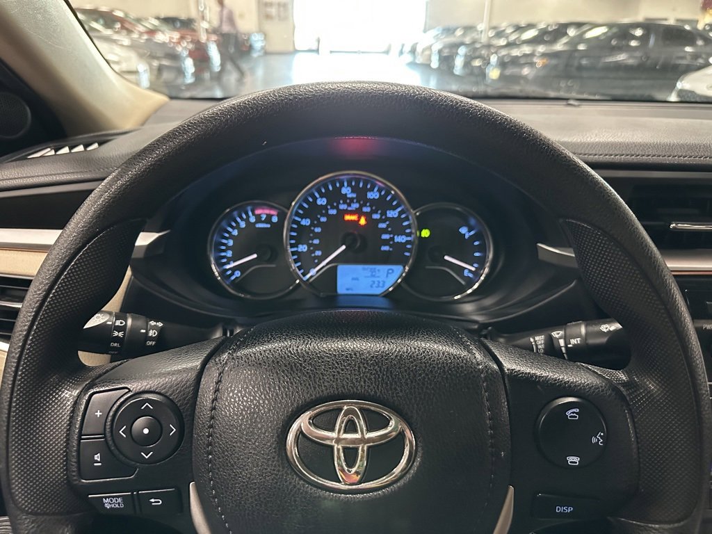 Used 2014 Toyota Corolla LE image 17