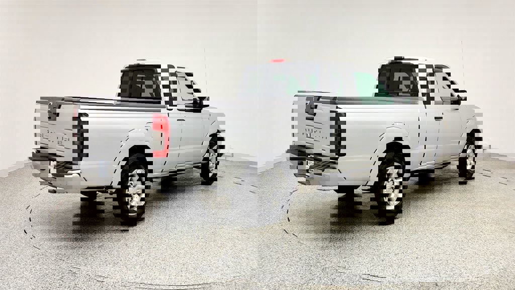 Used 2004 Nissan Frontier XE w/ (VTP) Value Truck Pkg image 5