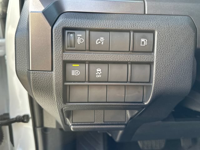 Used 2025 Toyota 4Runner SR5 AWD/4WD image 23