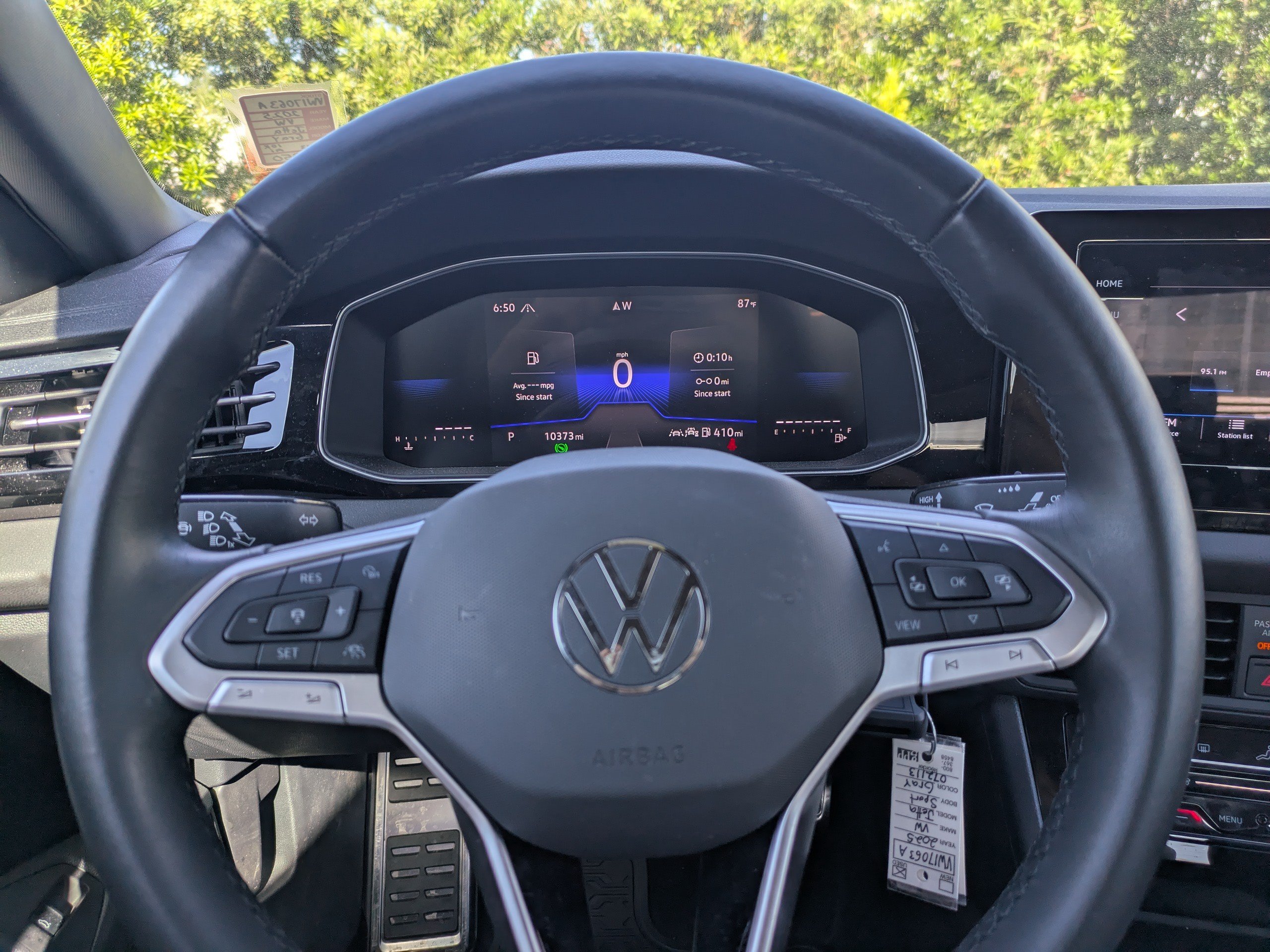 Used 2025 Volkswagen Jetta Sport FWD image 23