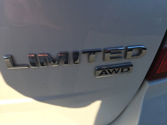 Used 2011 Ford Edge Limited w/ 301A Rapid Spec Order Code AWD/4WD image 25