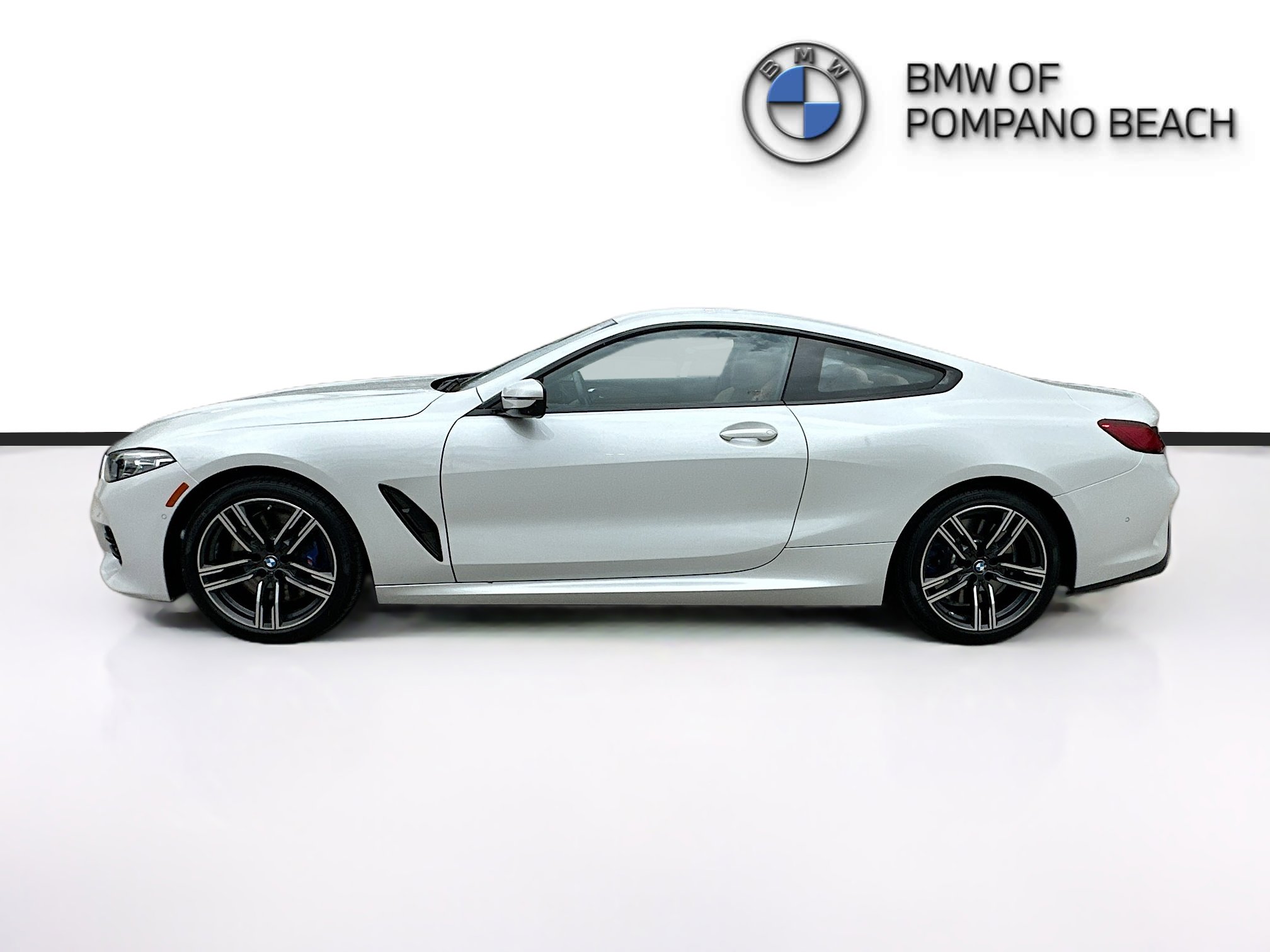 Used 2023 BMW 840i xDrive Coupe AWD/4WD image 4