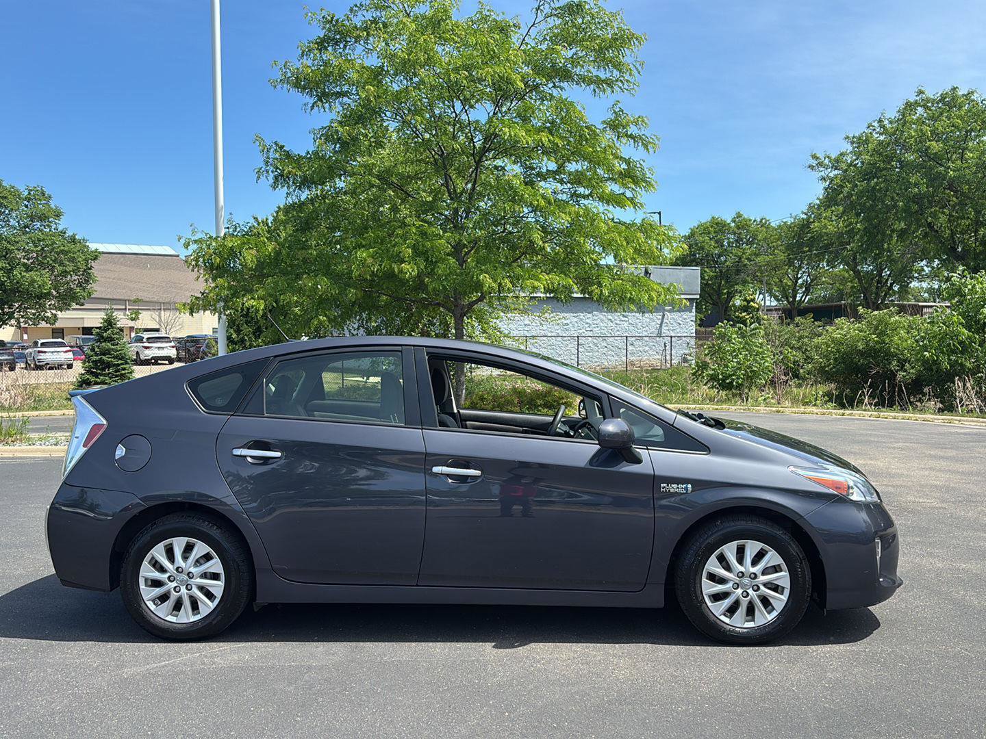 Used 2014 Toyota Prius Prime Plug-In Hybrid FWD image 11
