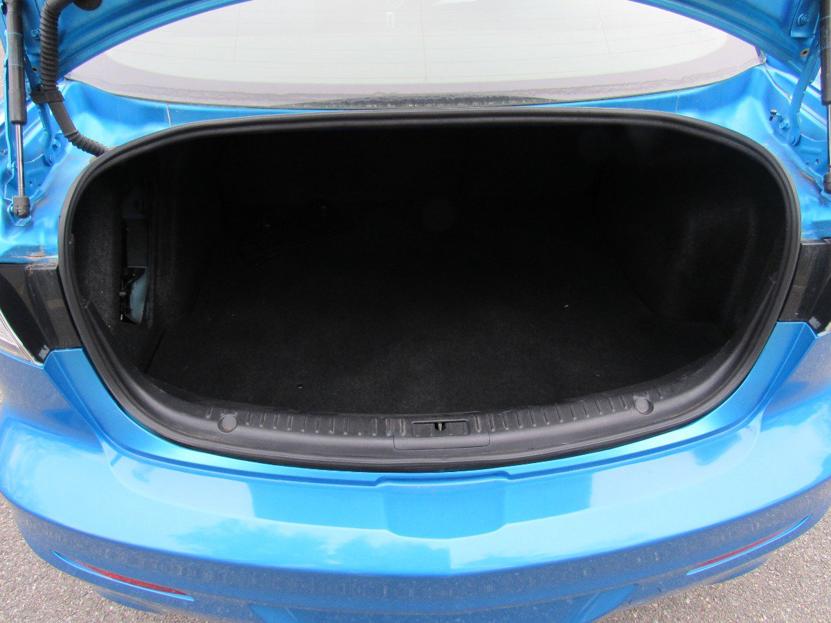 Used 2010 MAZDA MAZDA3 s Sport image 9