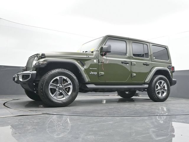 Used 2021 Jeep Wrangler Unlimited Sahara w/ Dual Top Group AWD/4WD image 28