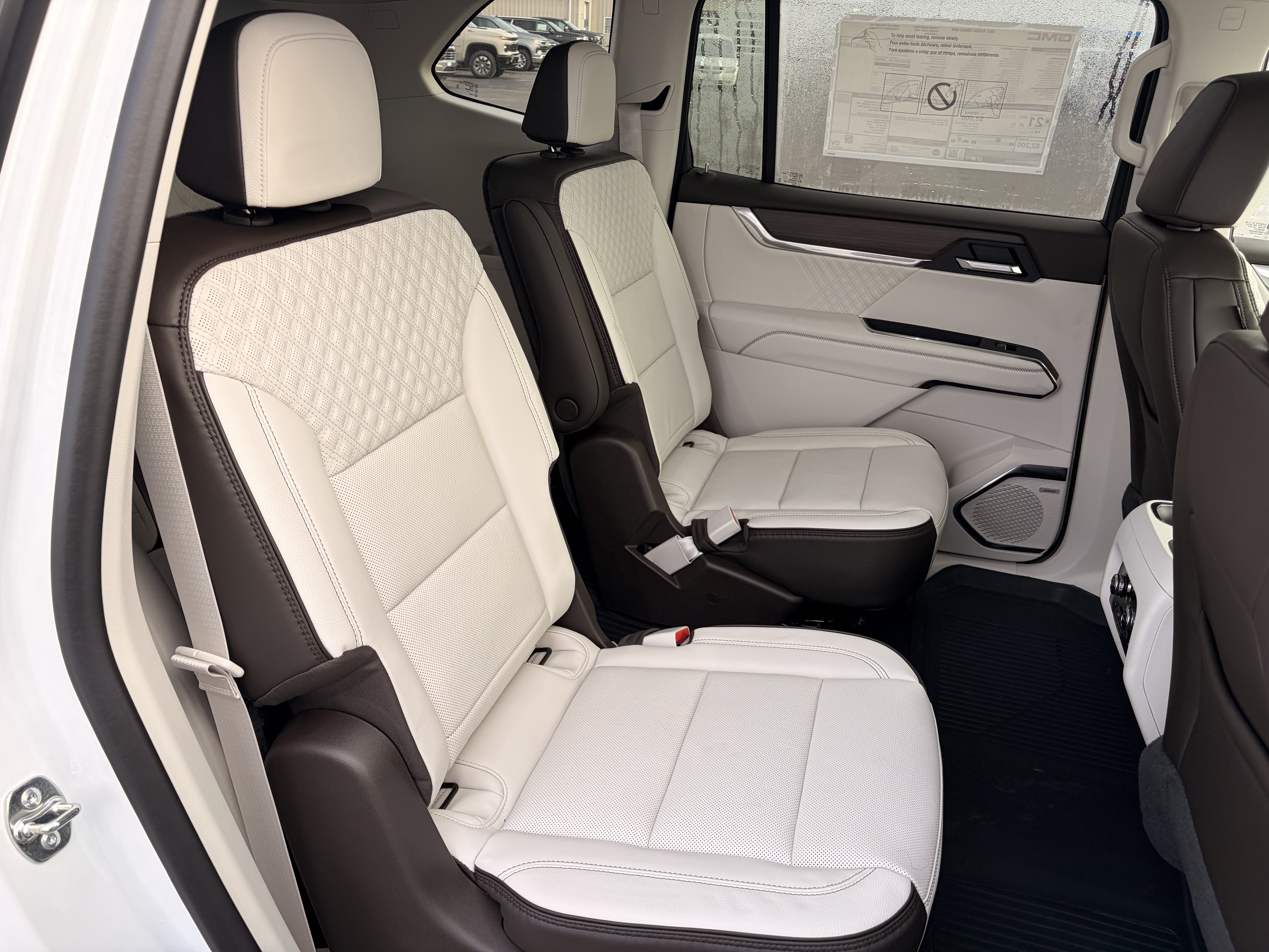 New 2027 GMC Acadia Denali w/ LPO, Floor Liner Package AWD/4WD image 17