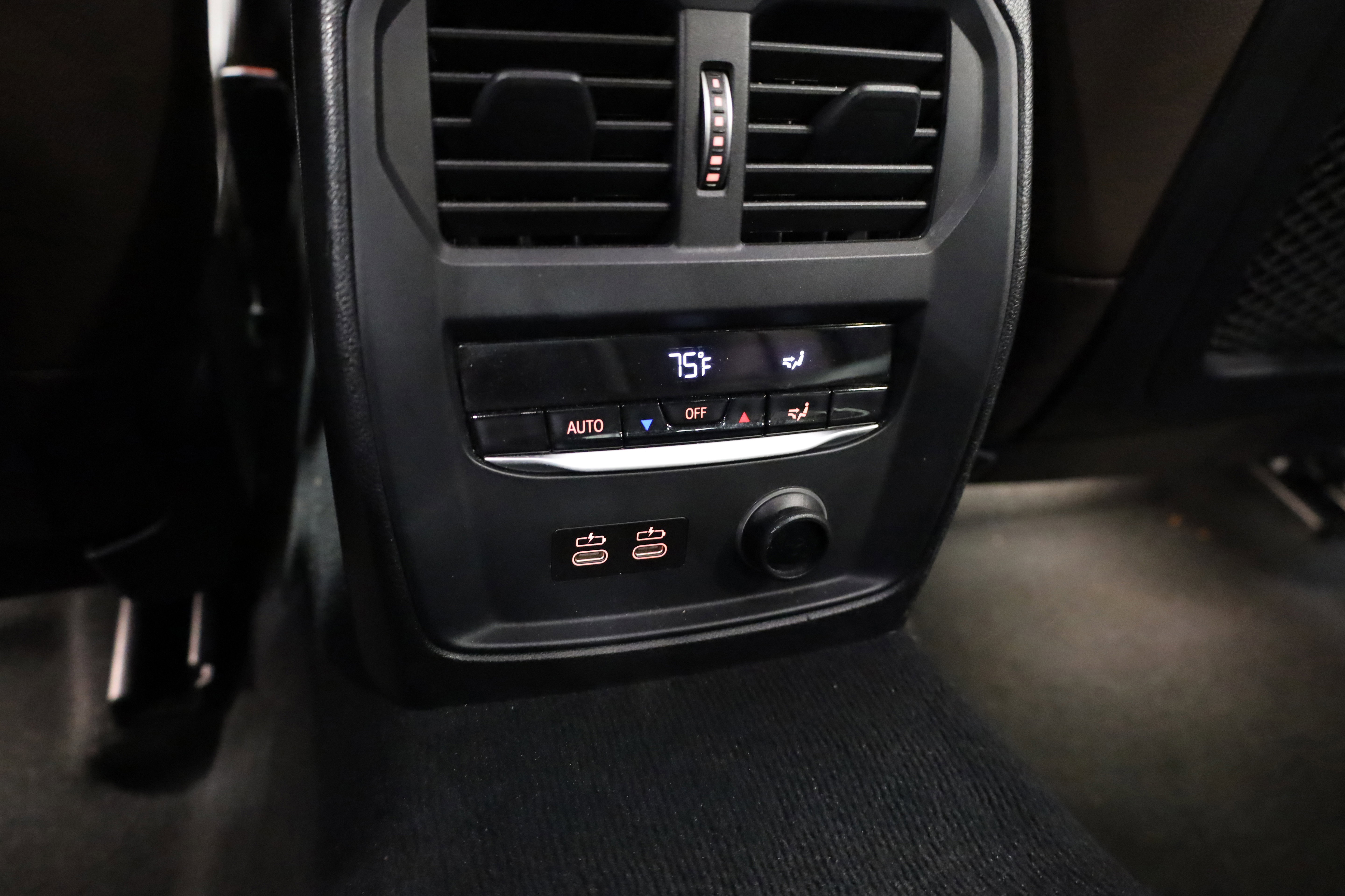 Used 2020 BMW 330i xDrive Sedan w/ Premium Package image 38