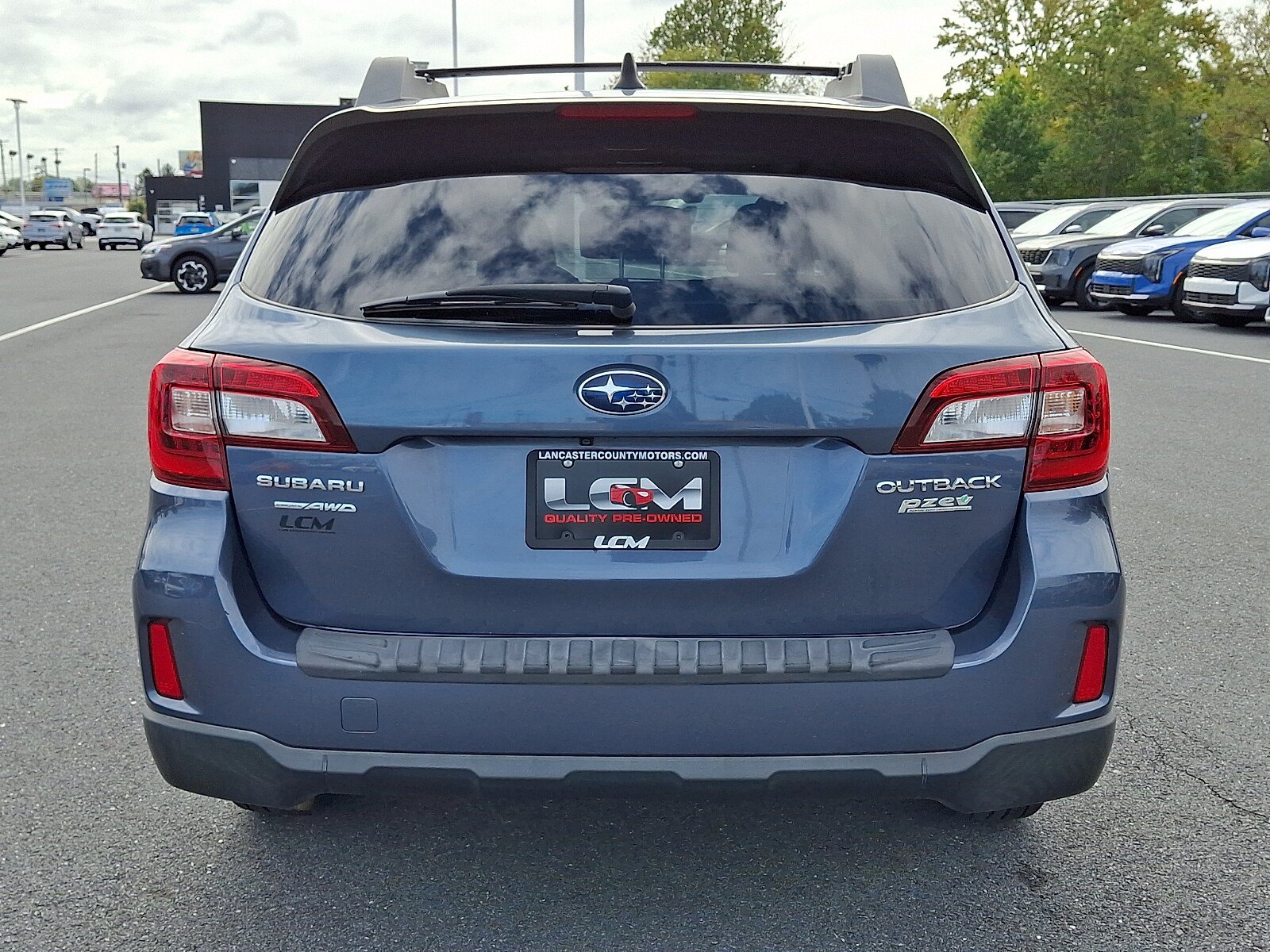 Used 2016 Subaru Outback 2.5i Premium AWD/4WD image 6