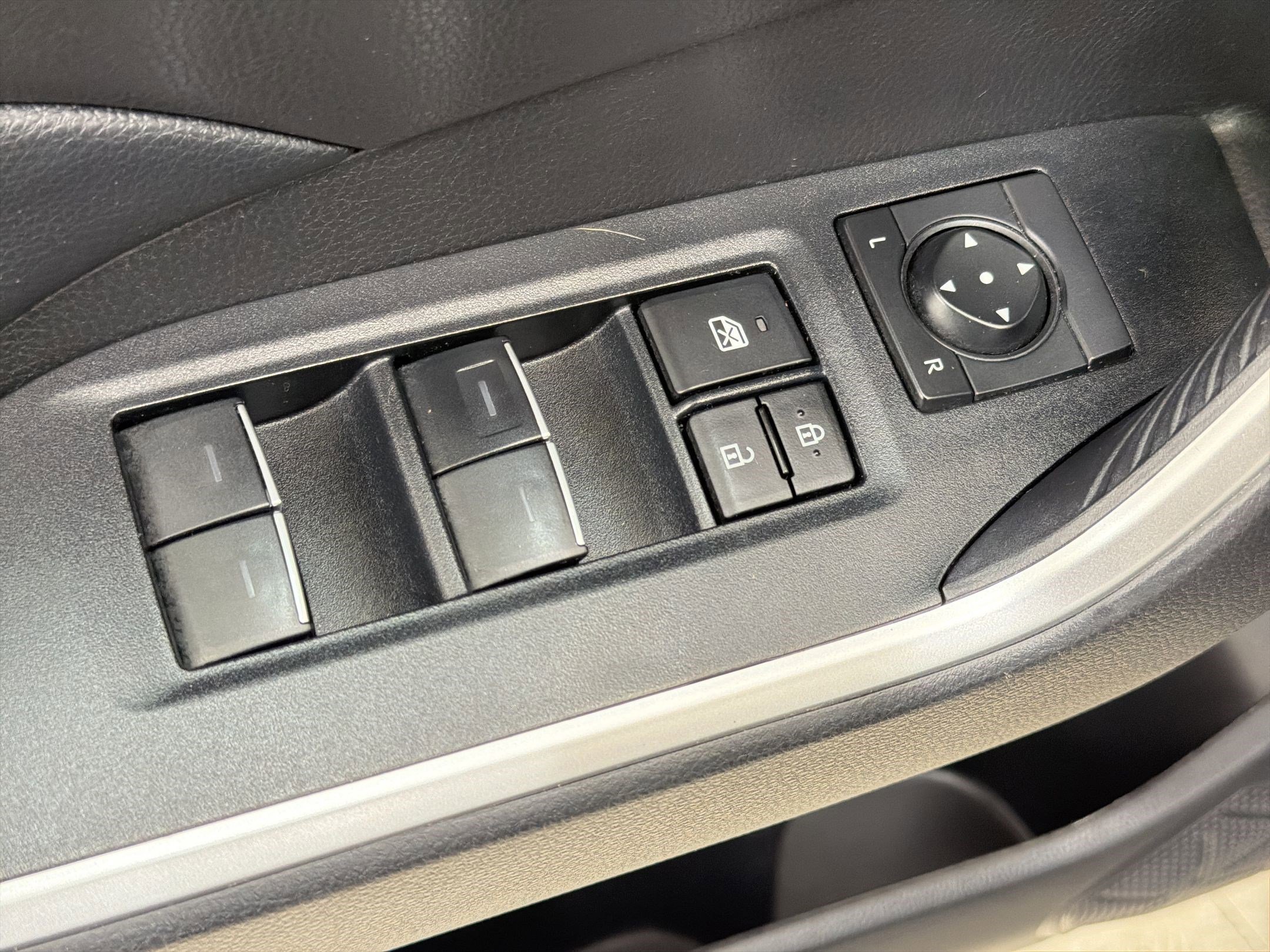 Used 2024 Toyota RAV4 XLE AWD/4WD image 21