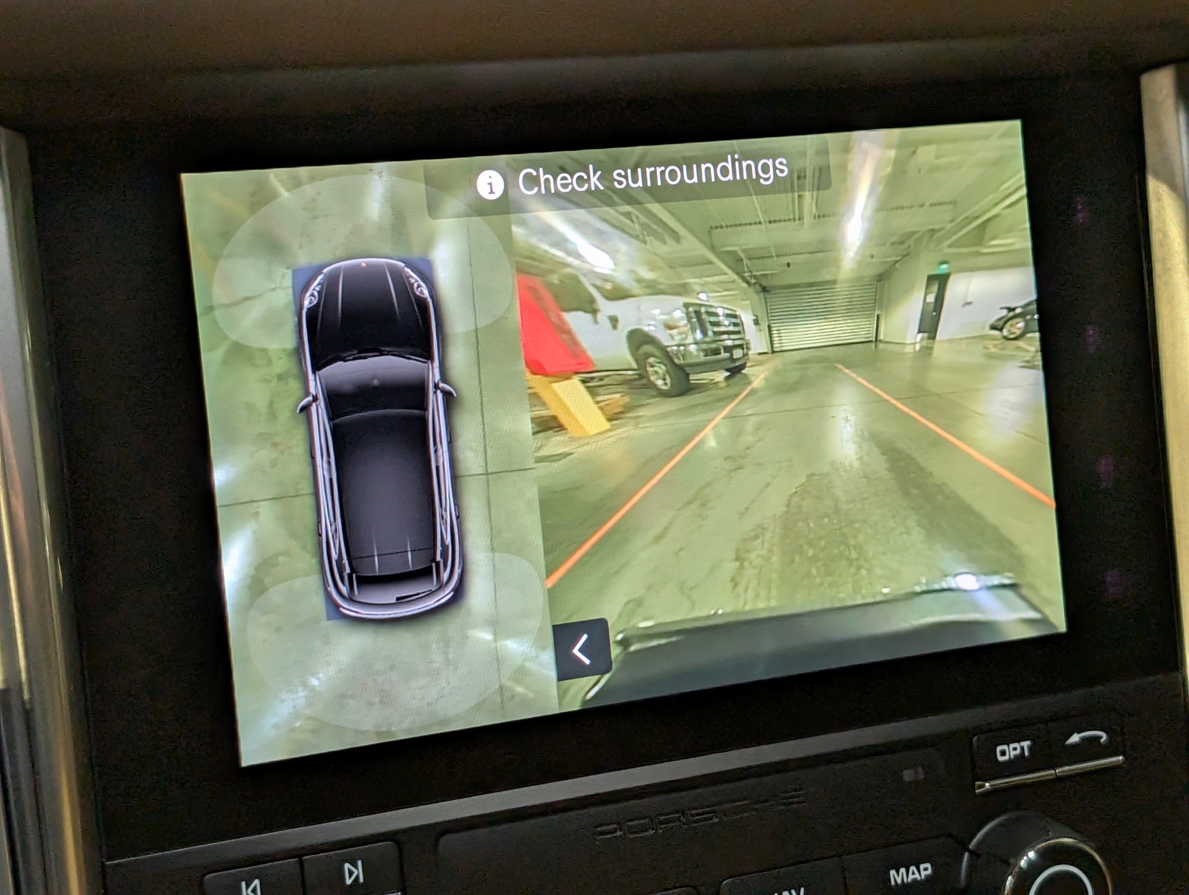 Used 2017 Porsche Macan Turbo image 42