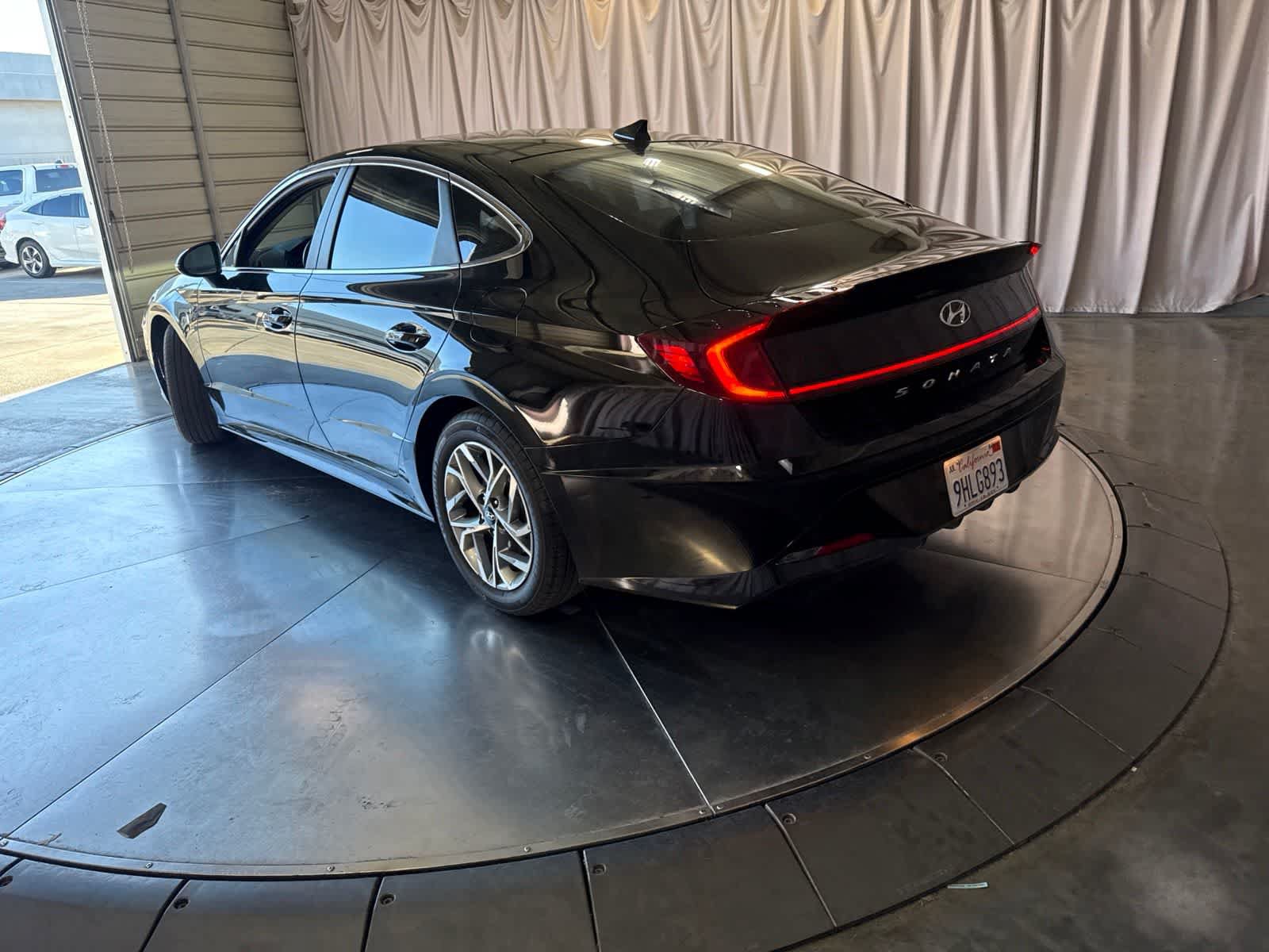 Used 2023 Hyundai Sonata SEL w/ Convenience Package FWD image 7