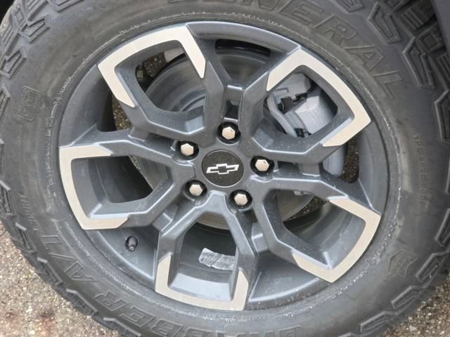 New 2026 Chevrolet Equinox ACTIV w/ Convenience Package III image 18