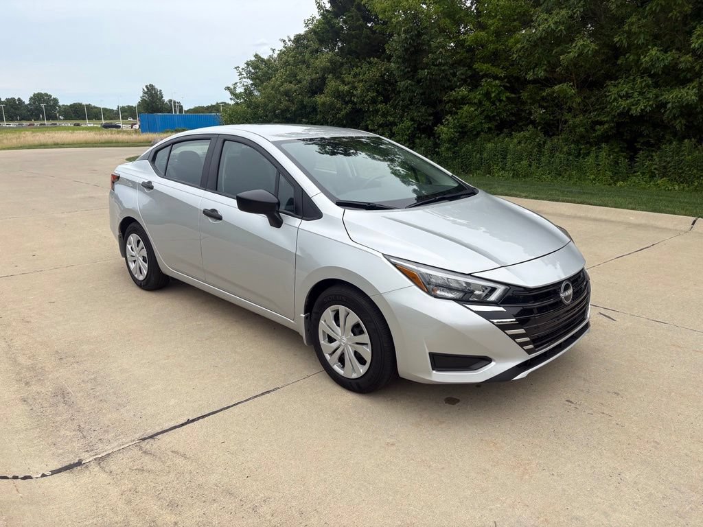 Used 2025 Nissan Versa S w/ Trunk Package FWD image 11