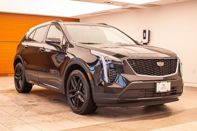 Used 2023 Cadillac XT4 Sport w/ Enhanced Visibility Package image 5