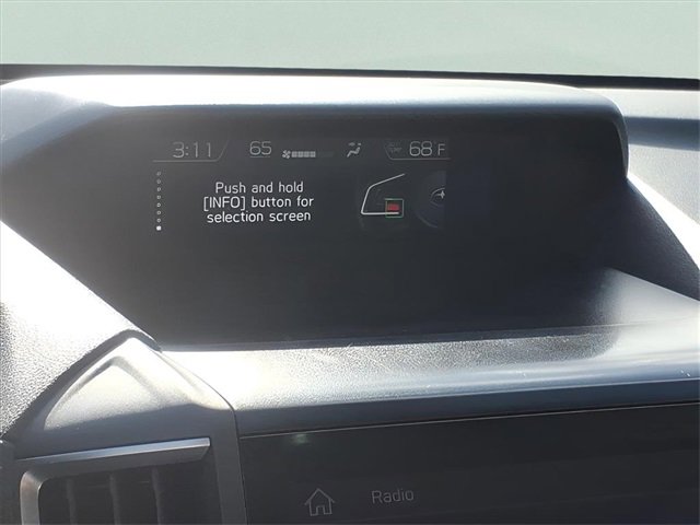 Used 2022 Subaru Crosstrek 2.5i Limited image 10