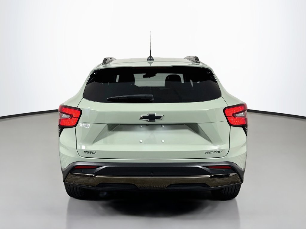 Used 2025 Chevrolet Trax ACTIV w/ Driver Confidence Package FWD image 7