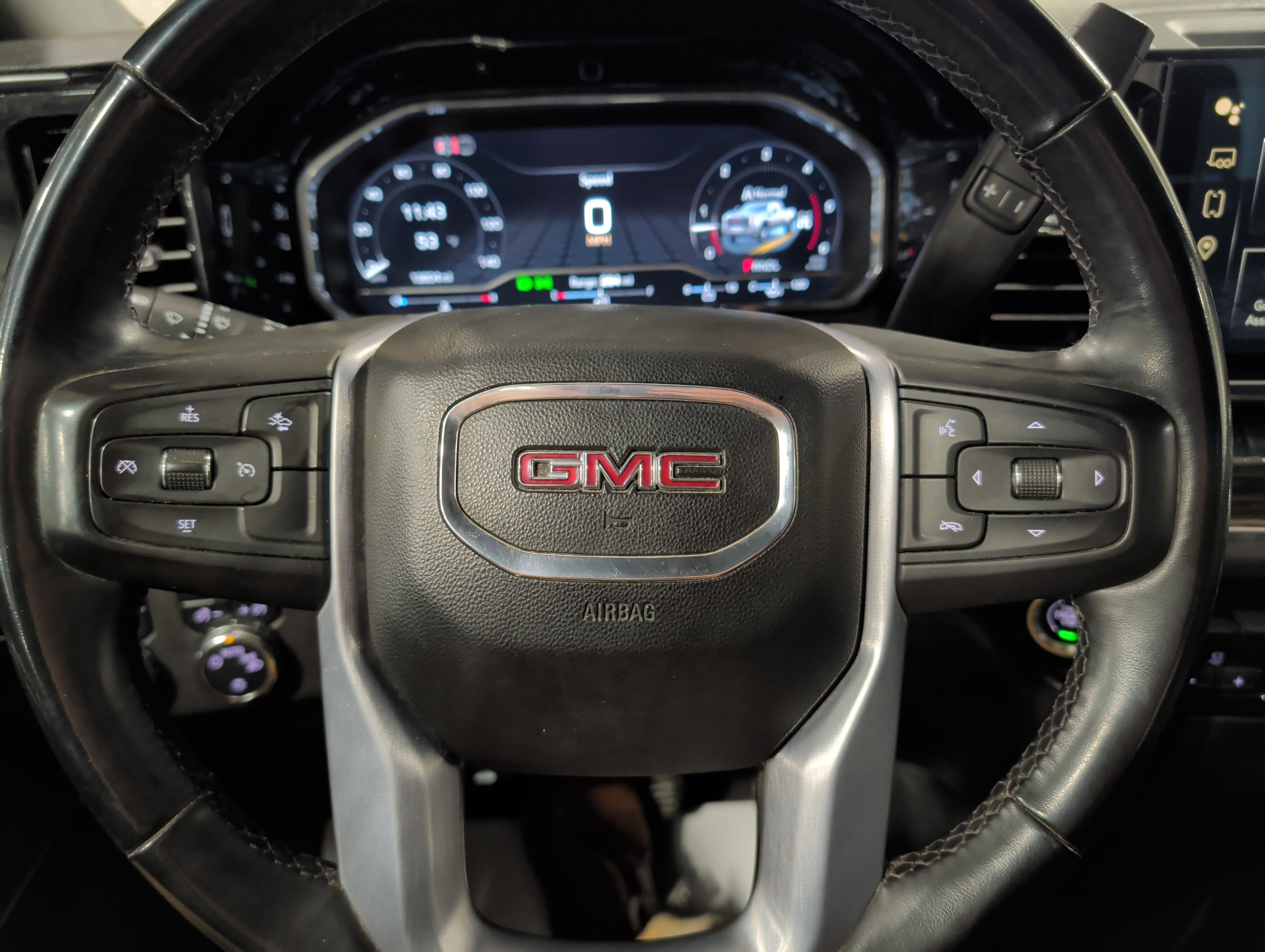 Used 2024 GMC Sierra 3500 SLE image 9