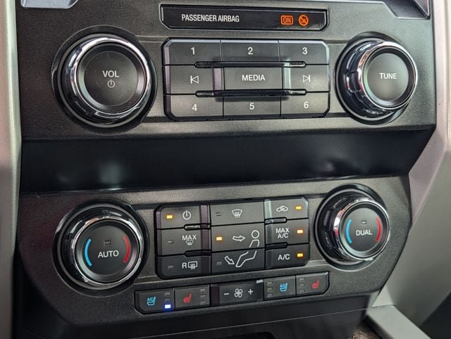 Used 2019 Ford F250 Lariat w/ Chrome Package AWD/4WD image 17