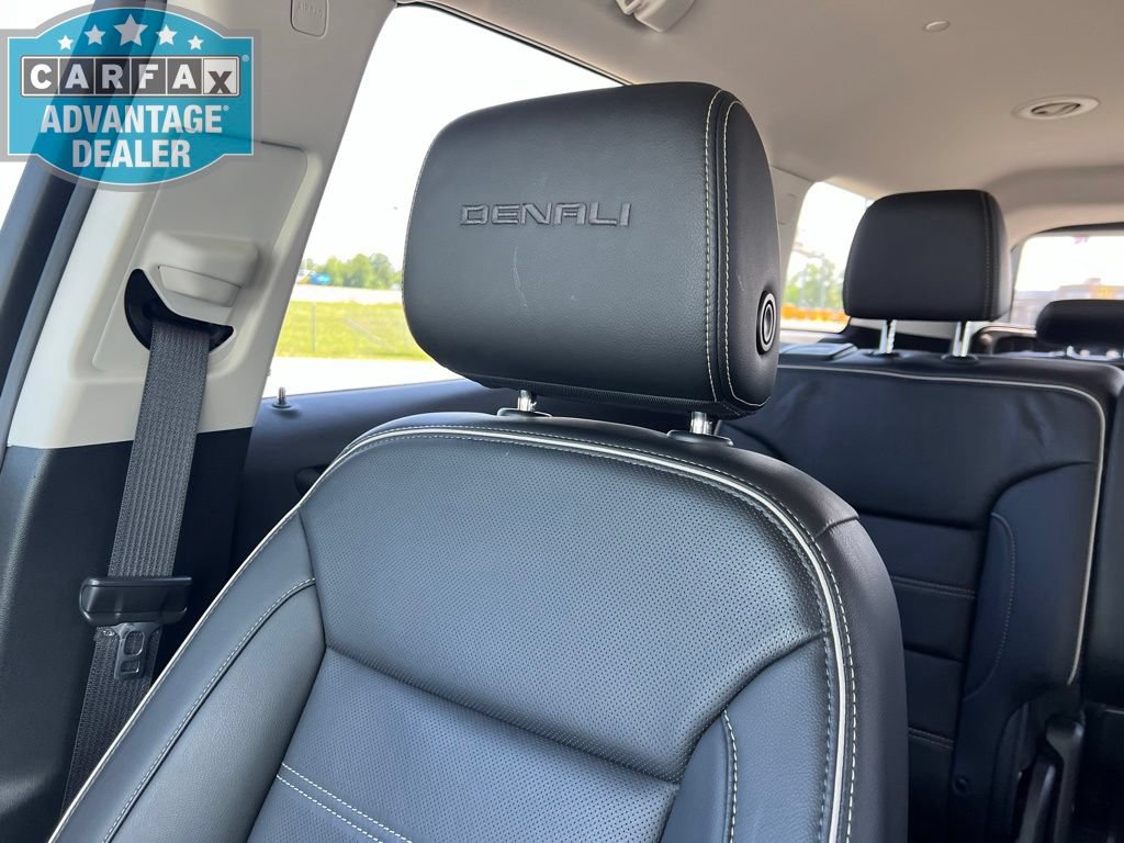 Used 2021 GMC Acadia Denali w/ Denali Technology Package FWD image 17