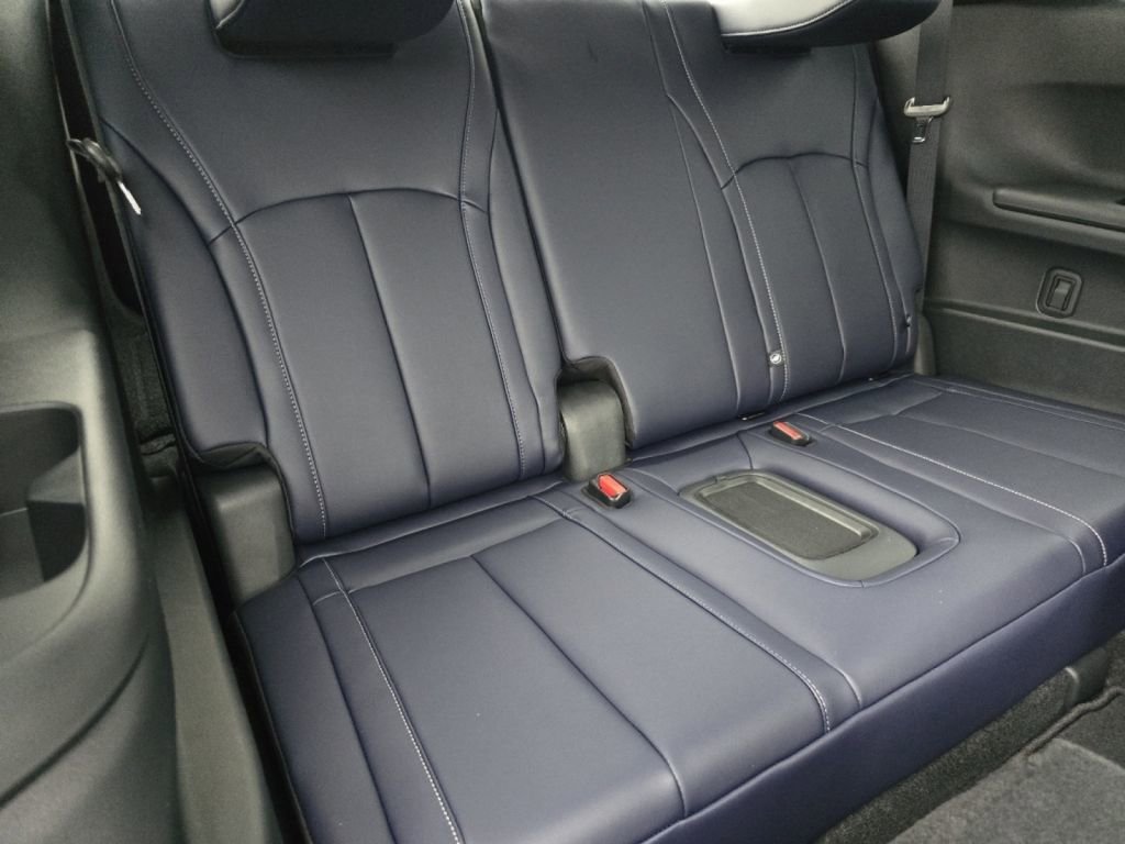 New 2026 INFINITI QX60 Sport w/ Dark Cargo Package image 23