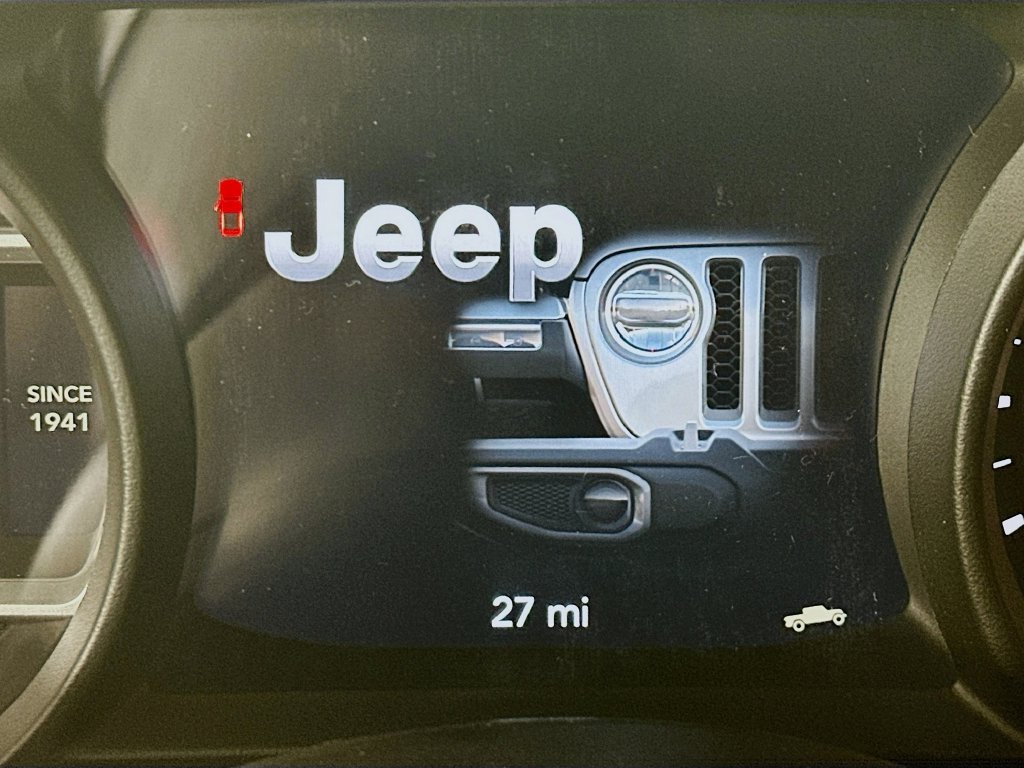 New 2026 Jeep Gladiator Mojave w/ Technology Group AWD/4WD image 11