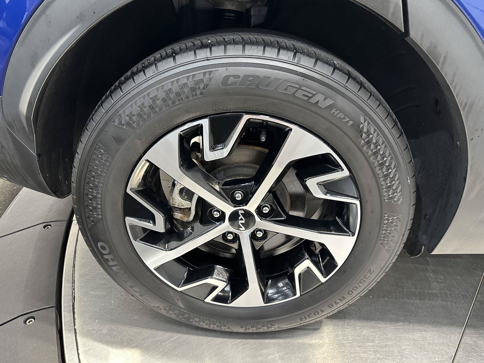 Used 2024 Kia Sportage EX AWD/4WD image 11