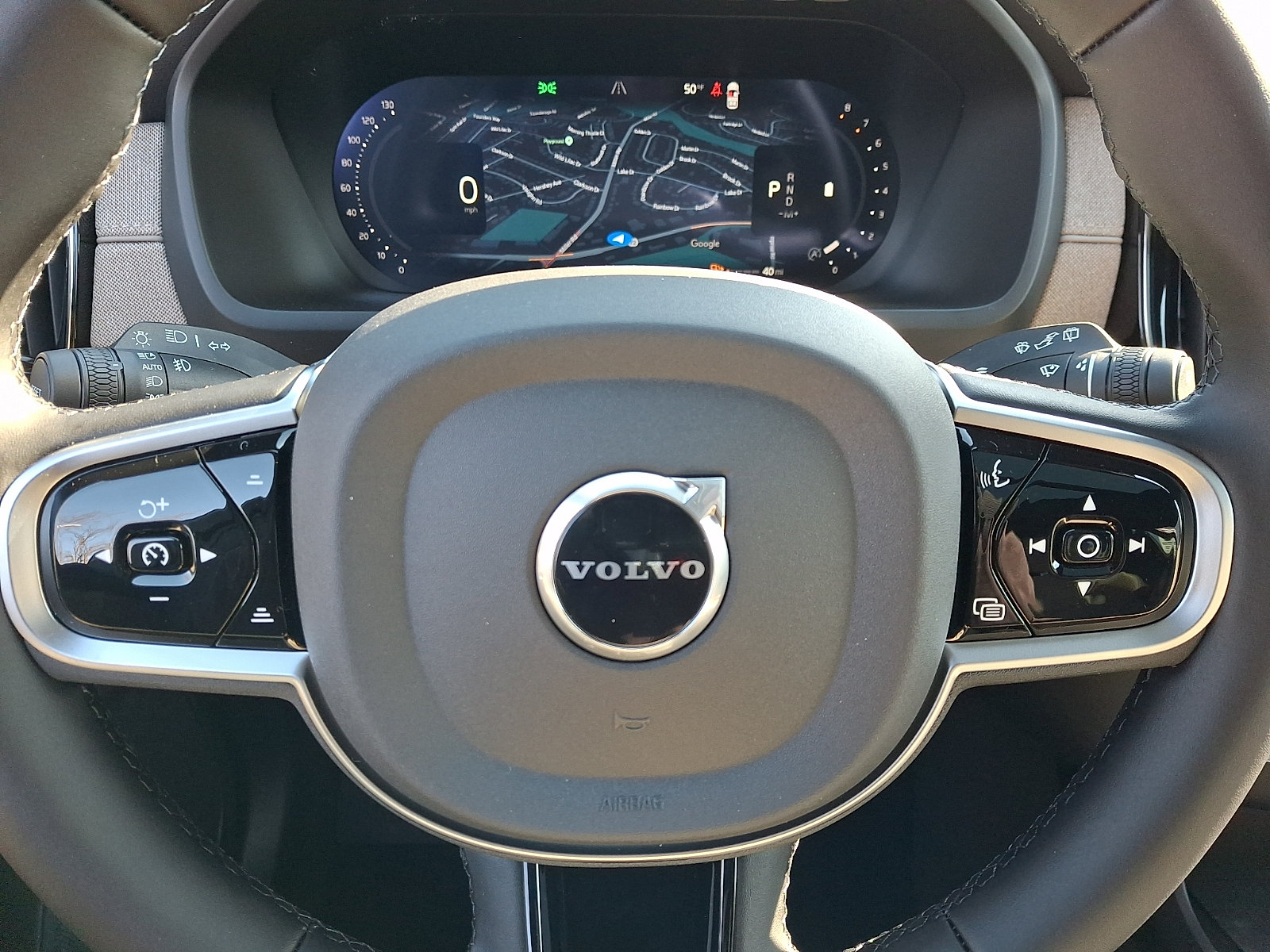 New 2026 Volvo XC90 B5 Plus AWD/4WD image 13