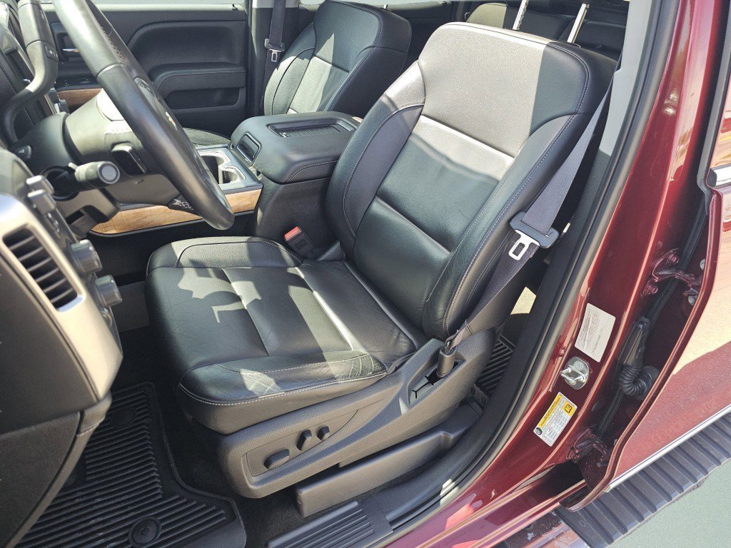 Used 2017 Chevrolet Silverado 1500 LTZ AWD/4WD image 6