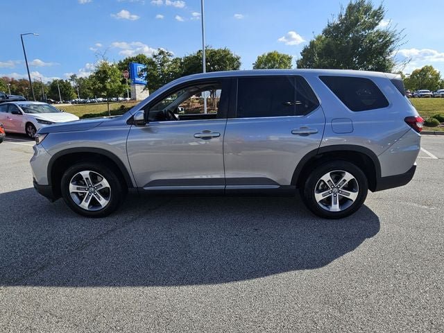 Used 2023 Honda Pilot EX-L image 6