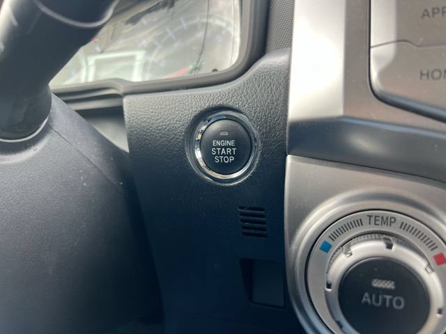 Used 2018 Toyota 4Runner Limited AWD/4WD image 16