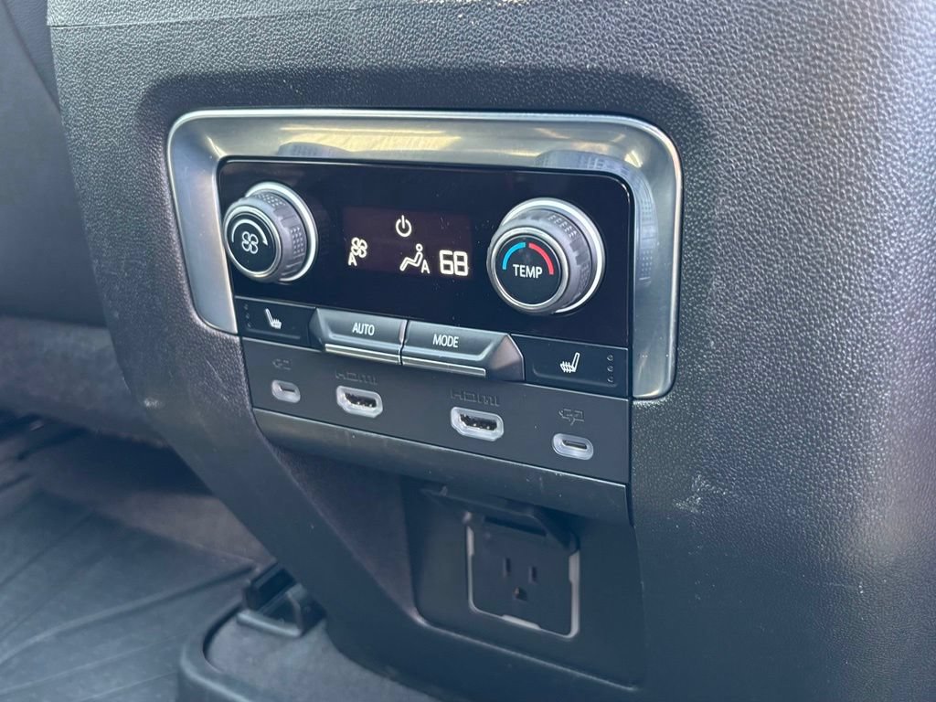 Used 2022 Chevrolet Tahoe RST w/ Luxury Package AWD/4WD image 21