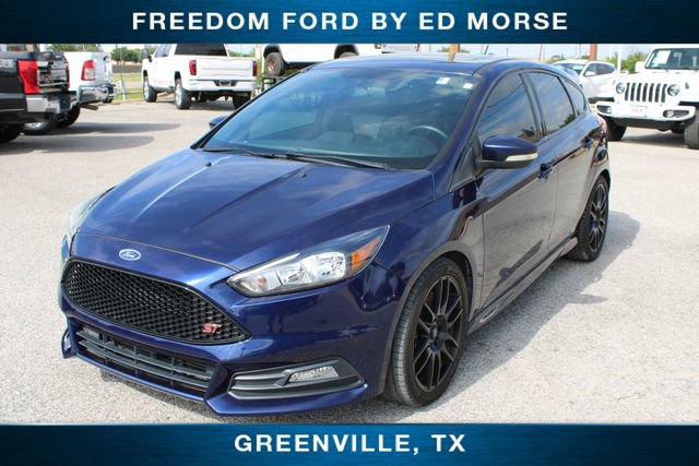 Used 2016 Ford Focus ST FWD image 1