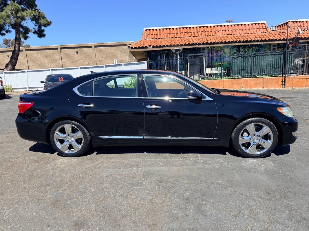 Used 2012 Lexus LS 460 L w/ Luxury Value Edition RWD image 7