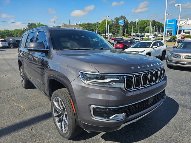 Used 2022 Jeep Wagoneer Series III w/ Premium Group I AWD/4WD image 1