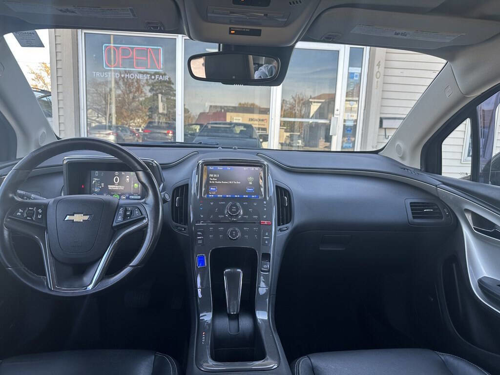 Used 2015 Chevrolet Volt Premium w/ Premium Trim Package image 32