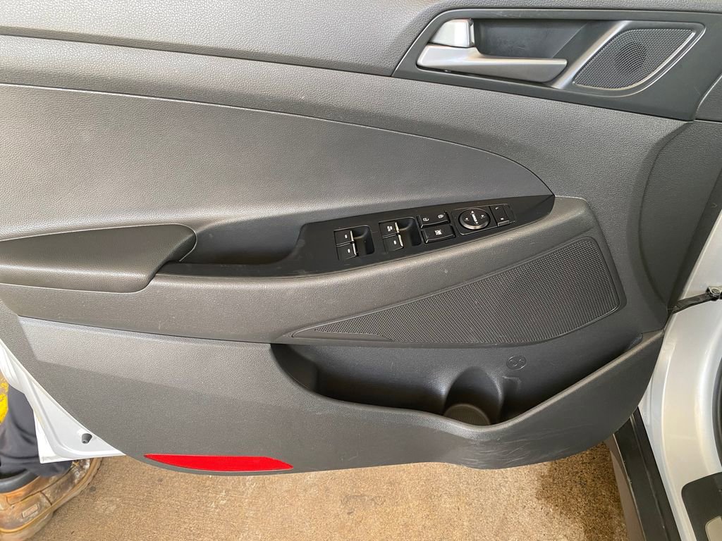 Used 2016 Hyundai Tucson Limited w/ Option Group 03 image 30