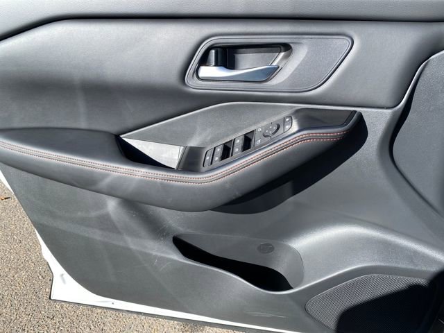 New 2026 Nissan Rogue SV image 12