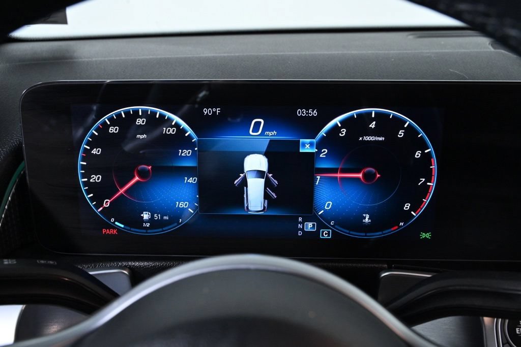 Used 2022 Mercedes-Benz GLB 250 4MATIC image 13