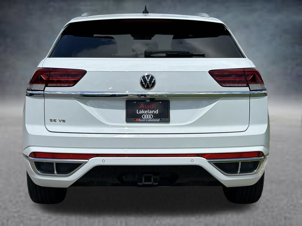 Used 2021 Volkswagen Atlas Cross Sport SE w/ Panoramic Sunroof Package FWD image 4