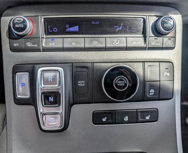 Used 2022 Hyundai Palisade SEL w/ Premium Package FWD image 24