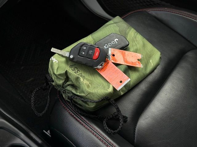 Used 2021 Jeep Wrangler Unlimited Rubicon w/ Dual Top Group image 5