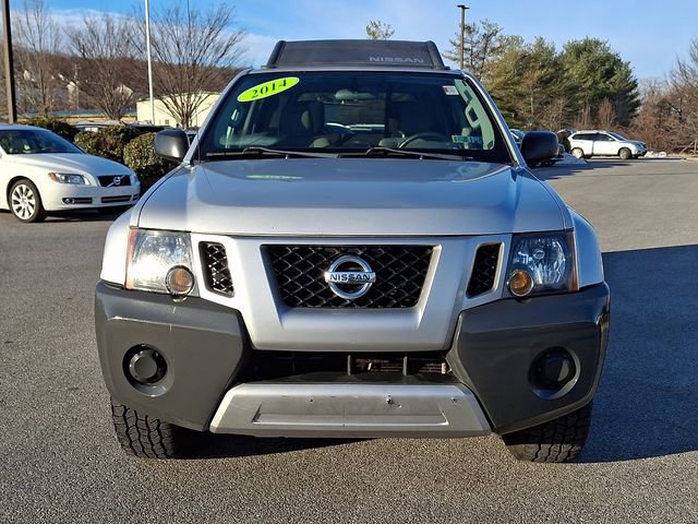 Used 2014 Nissan Xterra X image 2